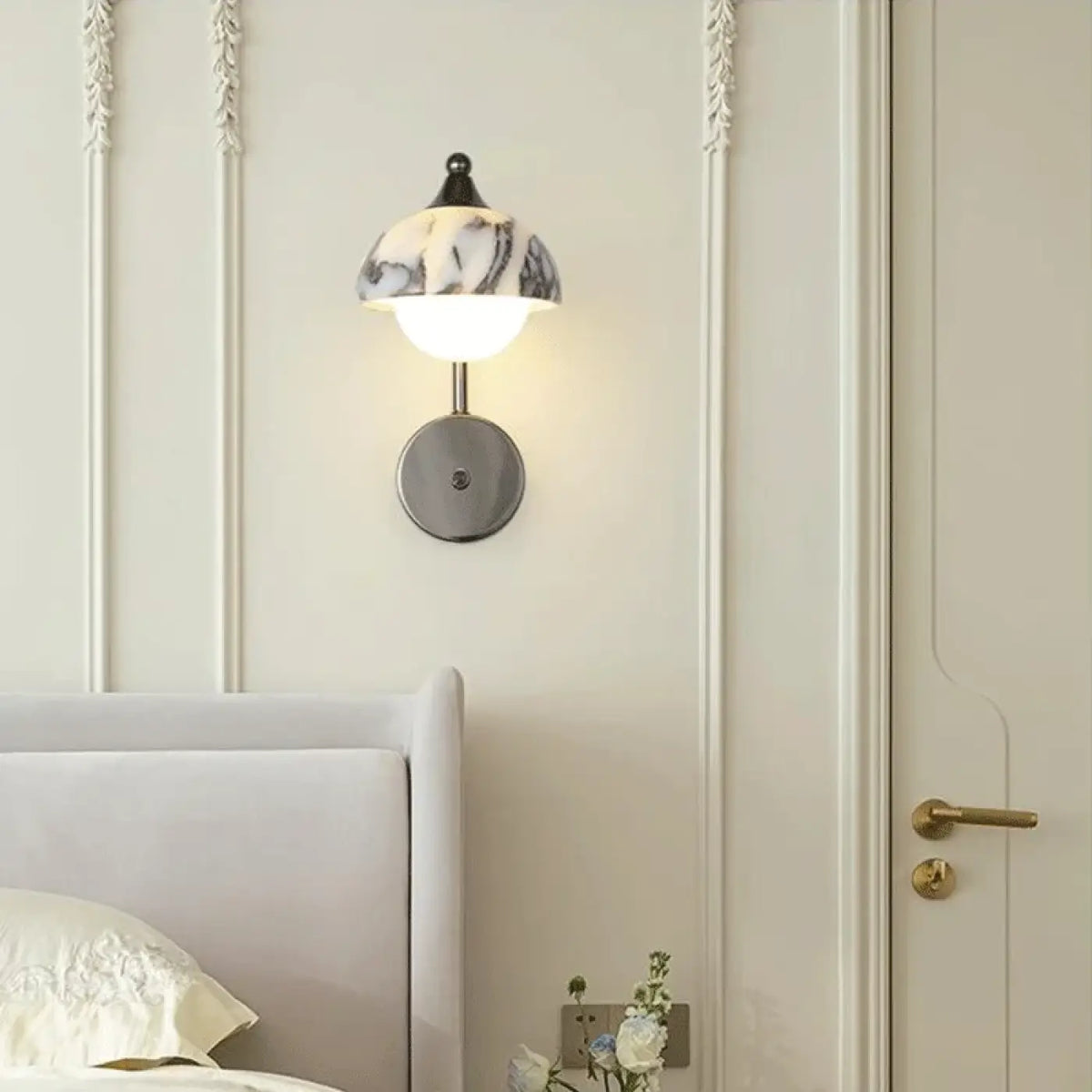 Applique Murale Marbre et Globe Opalin – Liman