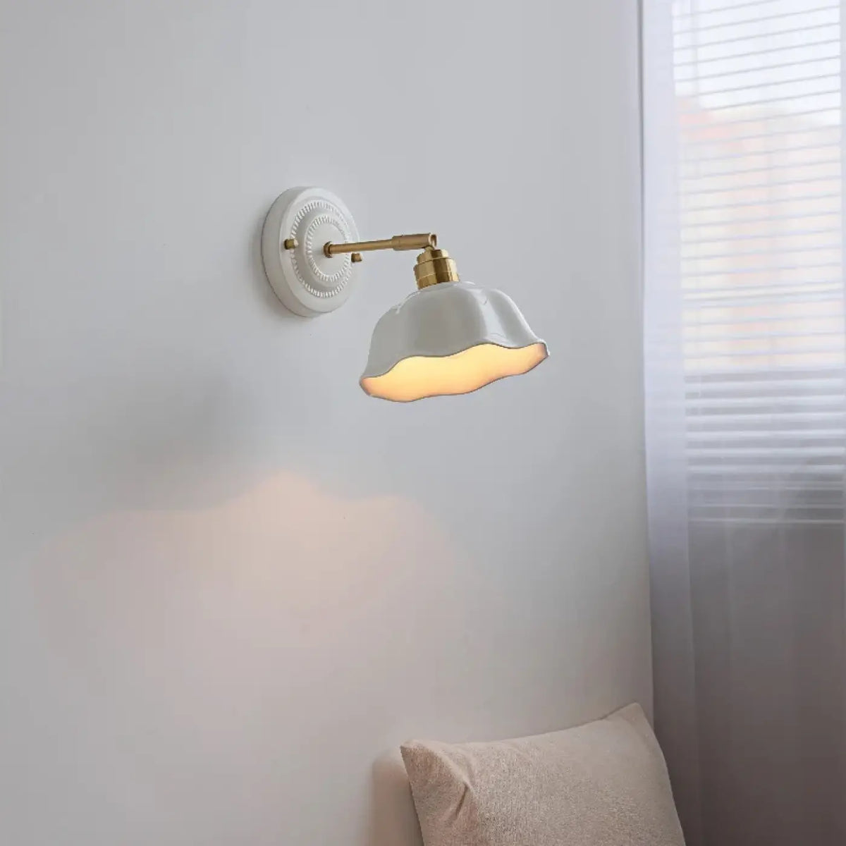 Applique Murale en Céramique Blanche – Rodis