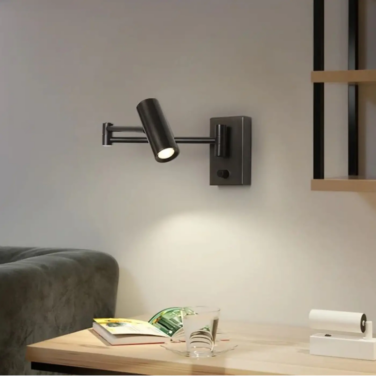 Applique Murale Spot Orientable – Besan