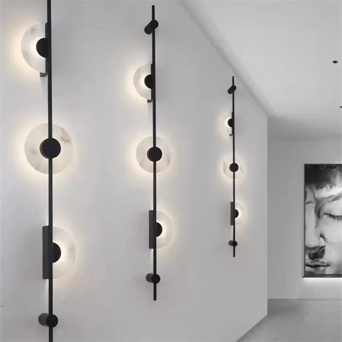 Applique Murale Verticale à Disques Lumineux – Vona