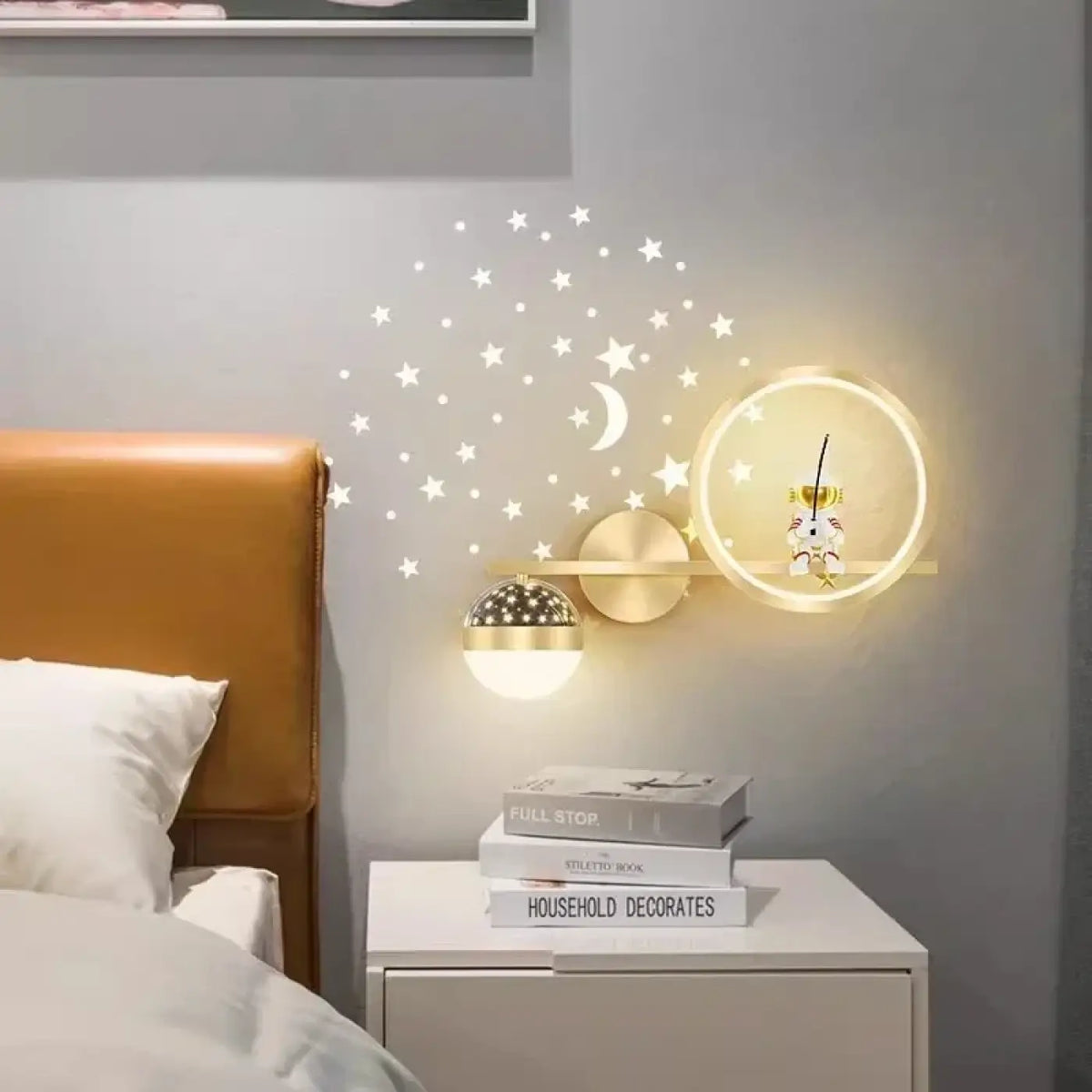 Applique Murale Étoilée avec Astronaute – Kélo
