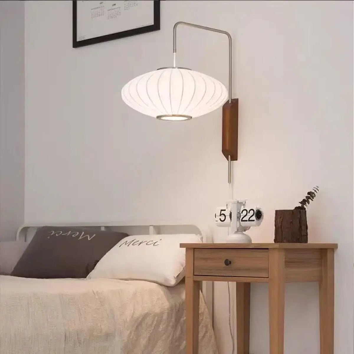 Applique Murale Japandi Lanterne Verre Plissé – Kodelle