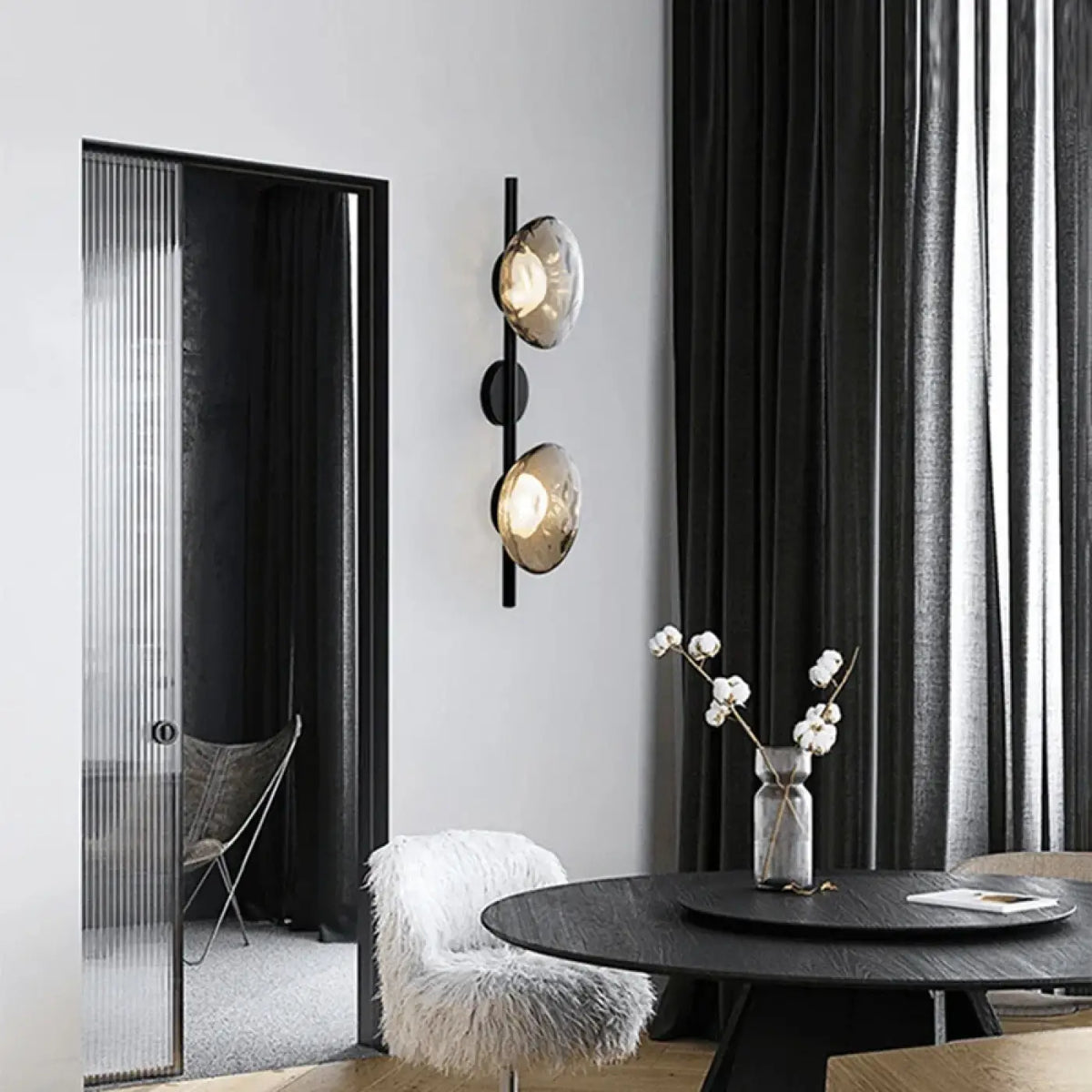 Applique Murale Noire Boule en Verre – Nasette