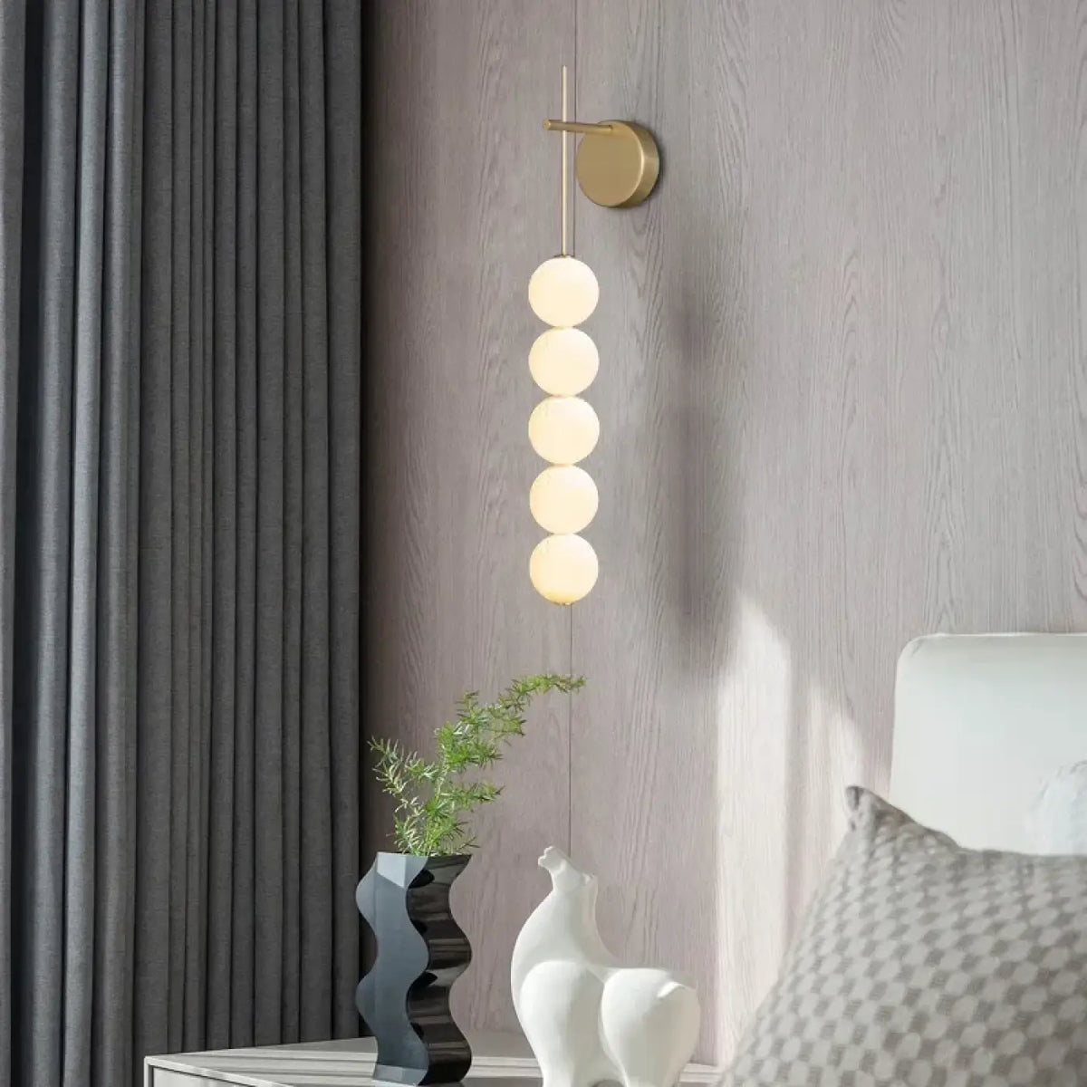 Applique Murale Dorée Effet Solaire – Noson