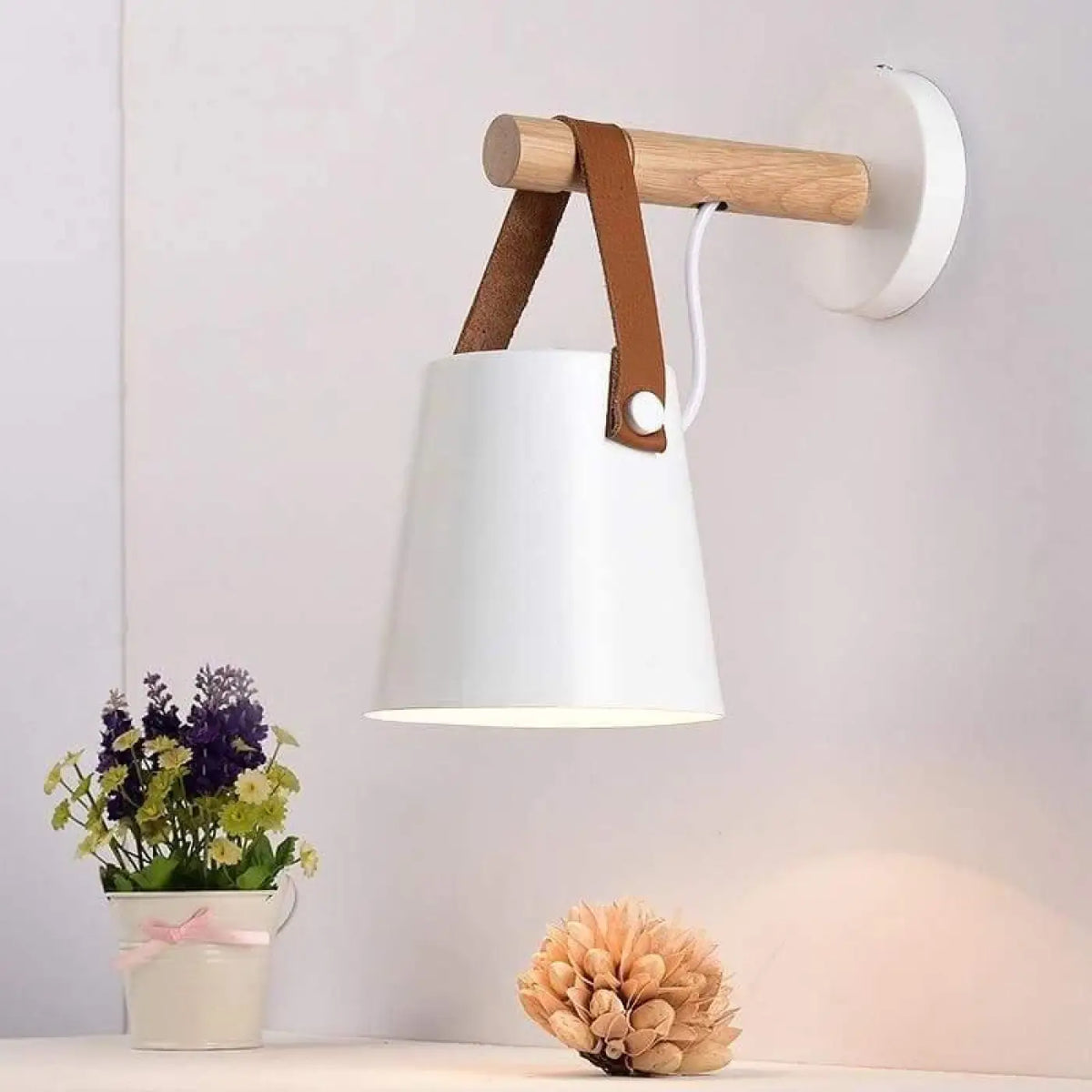 Applique Murale Scandinave en Bois – Rimon