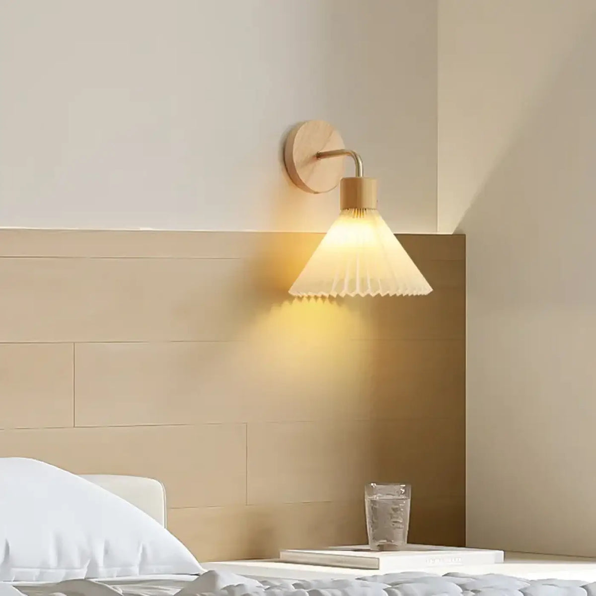Applique Murale Bois et Abat-jour Blanc – Lanelle
