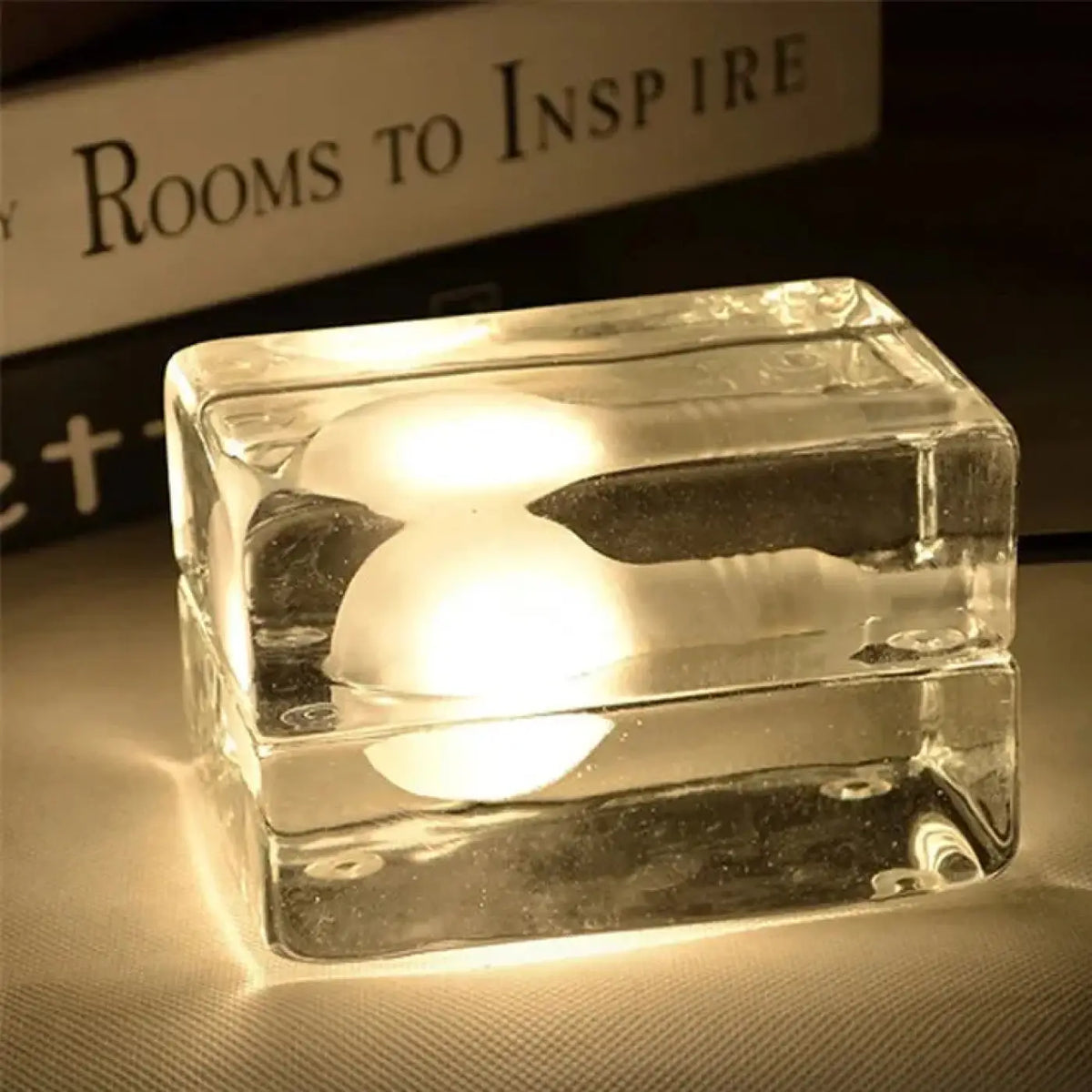 Lampe de Chevet Nordique Transparente – Namio