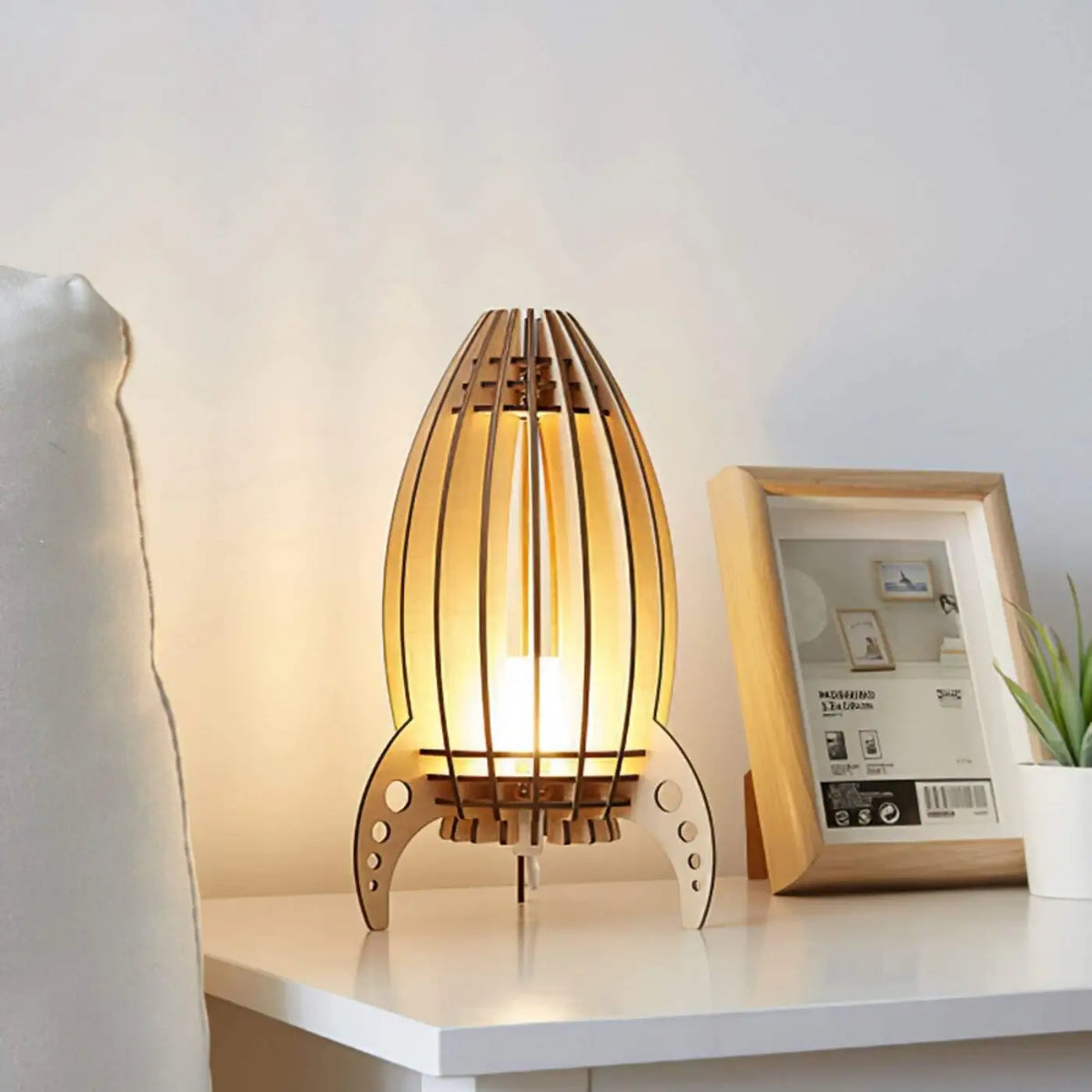 Lampe Fusée Rétro-Futuriste – Vélio