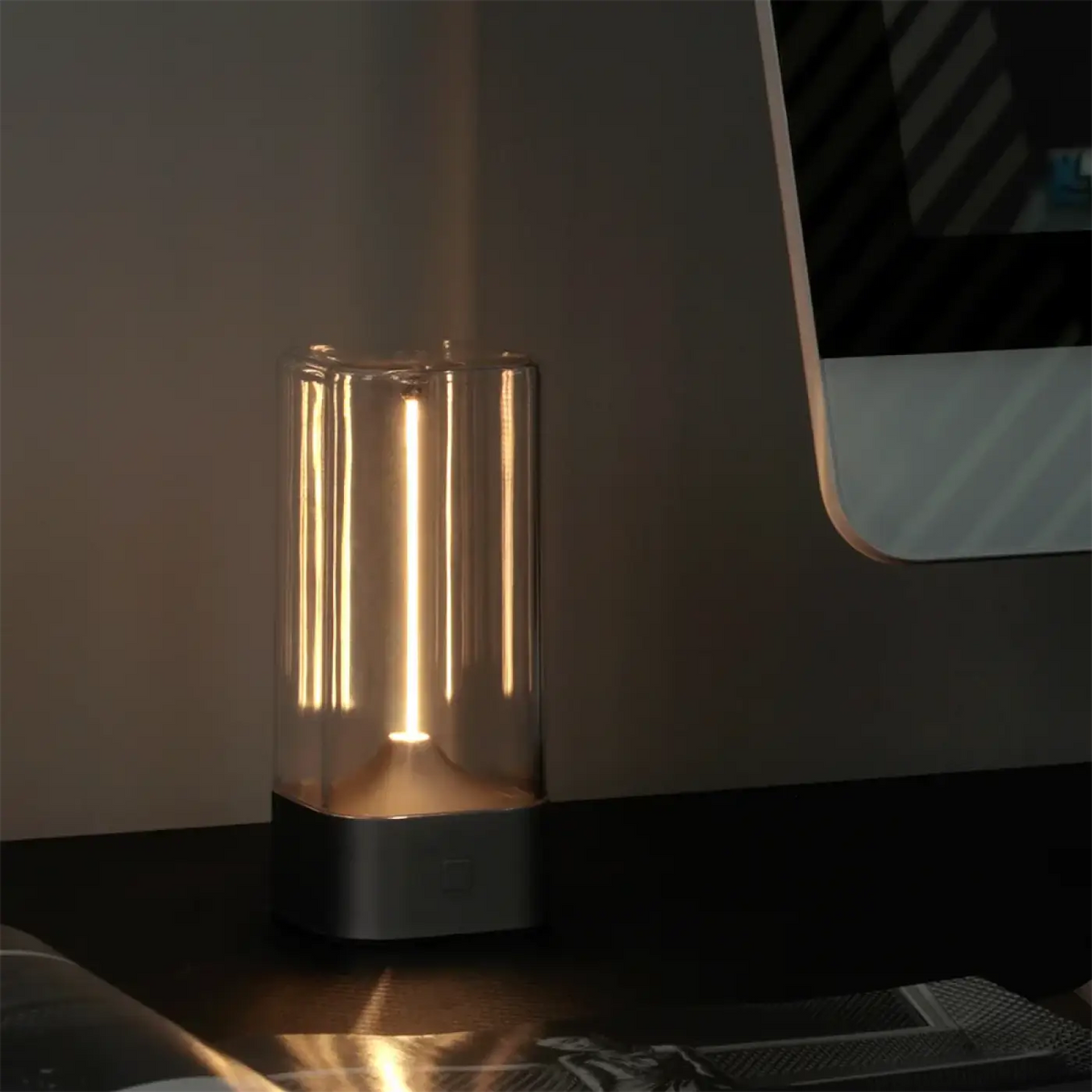 Lampe de Chevet Compacte Minimaliste – Vosio