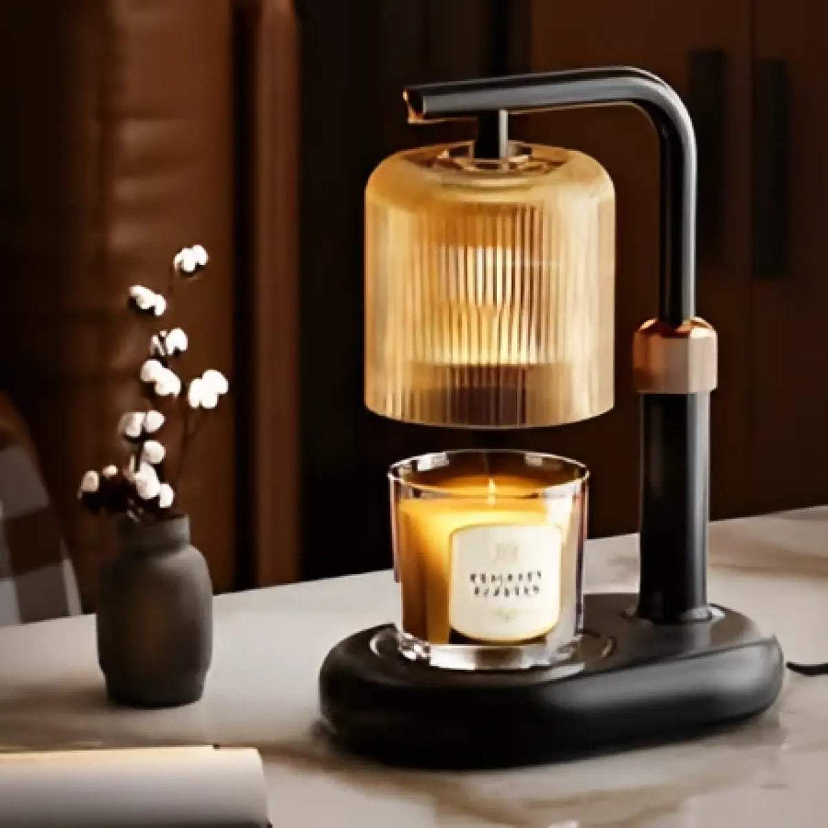 Lampe à Poser en Verre Strié – Korelle