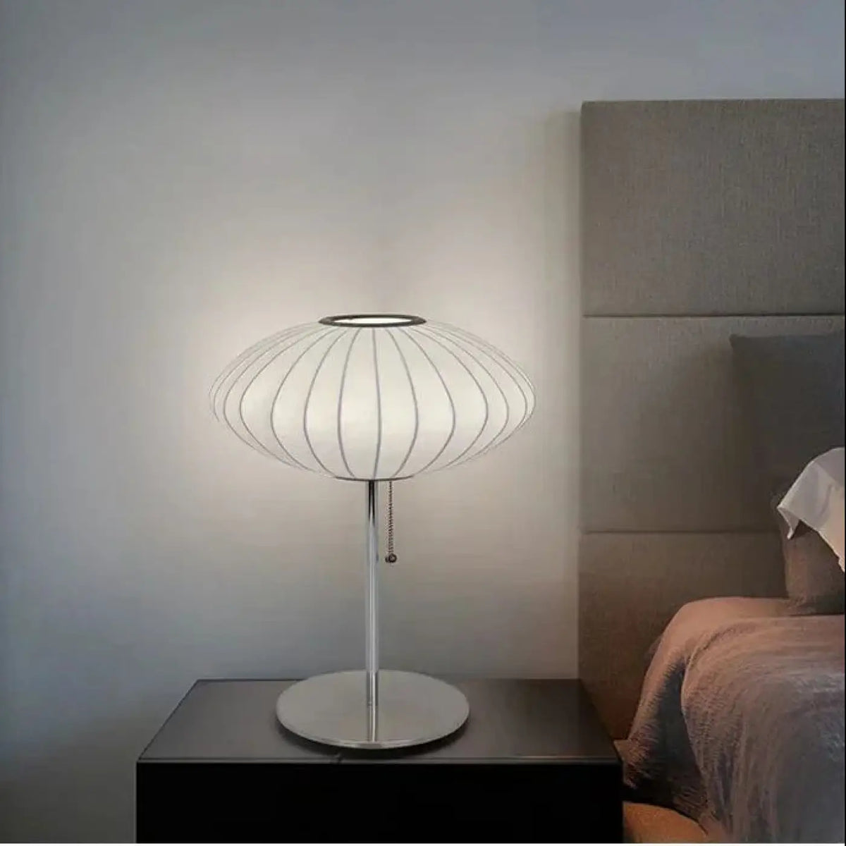 Lampe à Poser Abat-jour Ondulé – Finine