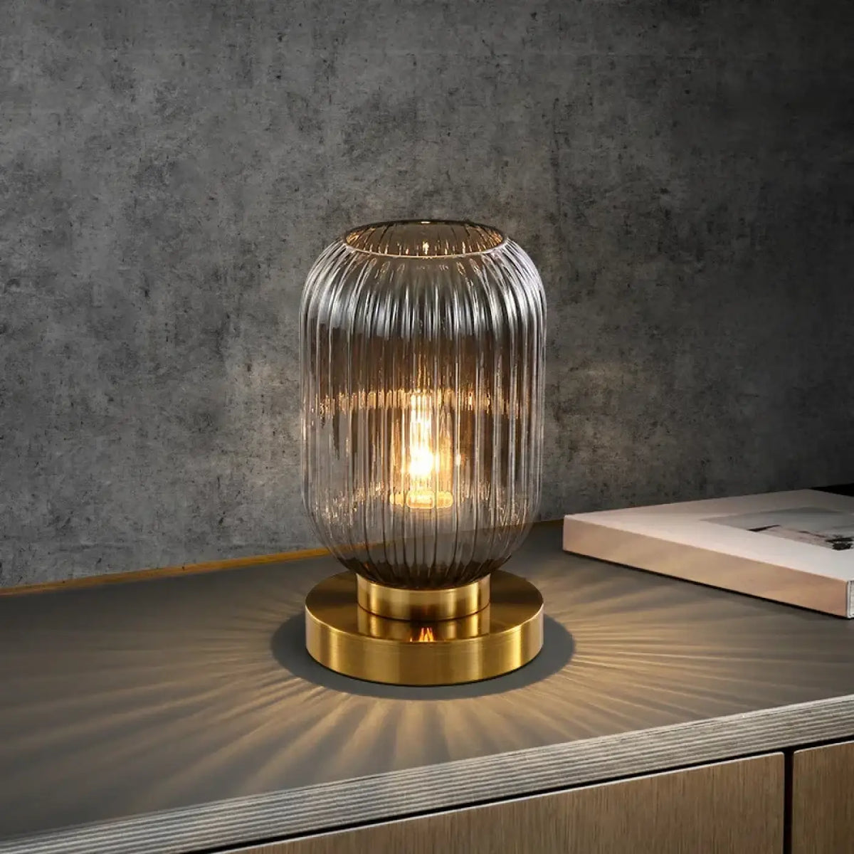 Lampe en Verre Base Dorée – Midon