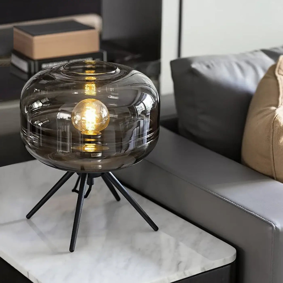 Lampe Trépied en Verre Fumé – Limio
