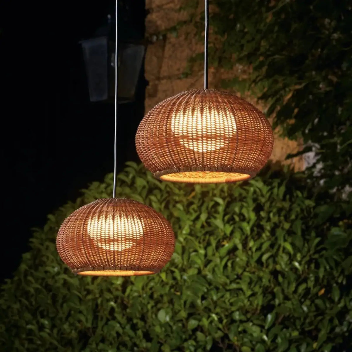 Luminaire Extérieur en Rotin Tressé – Fadia