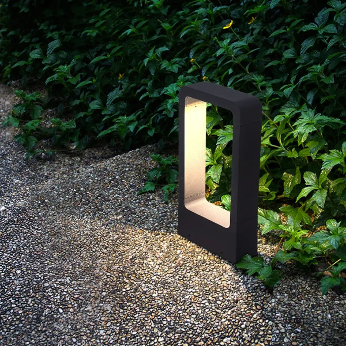 Luminaire Extérieur Vertical Contemporain – Adine