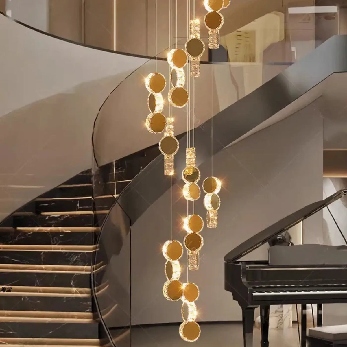 Suspension Cascade de Boules Dorées – Ovel