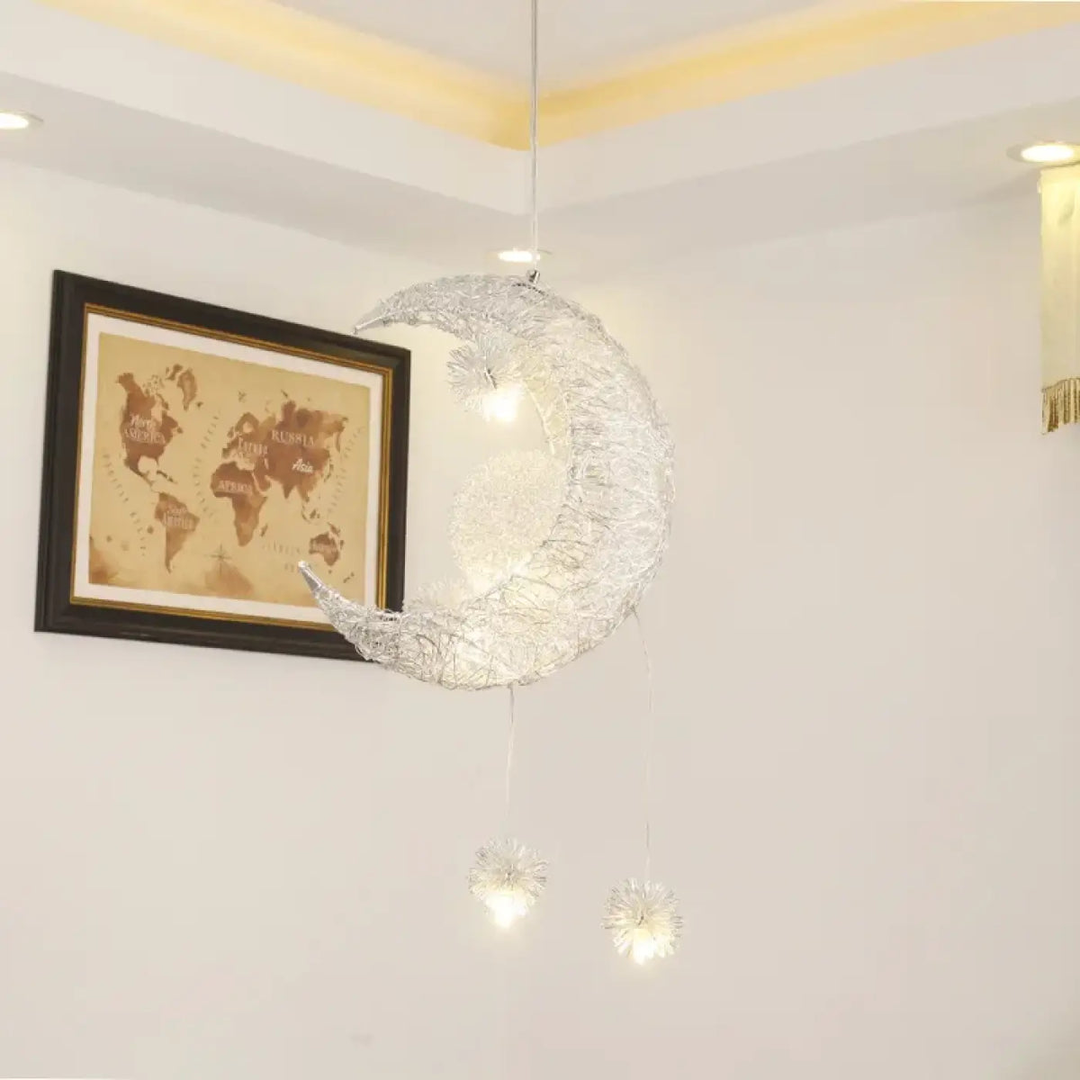 Suspension Lune et Boules Lumineuses – Féla