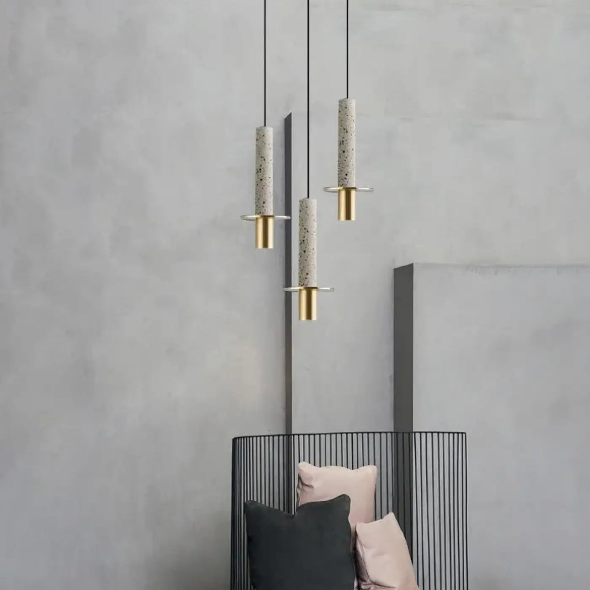 Suspension Tube en Pierre et Laiton – Mivel