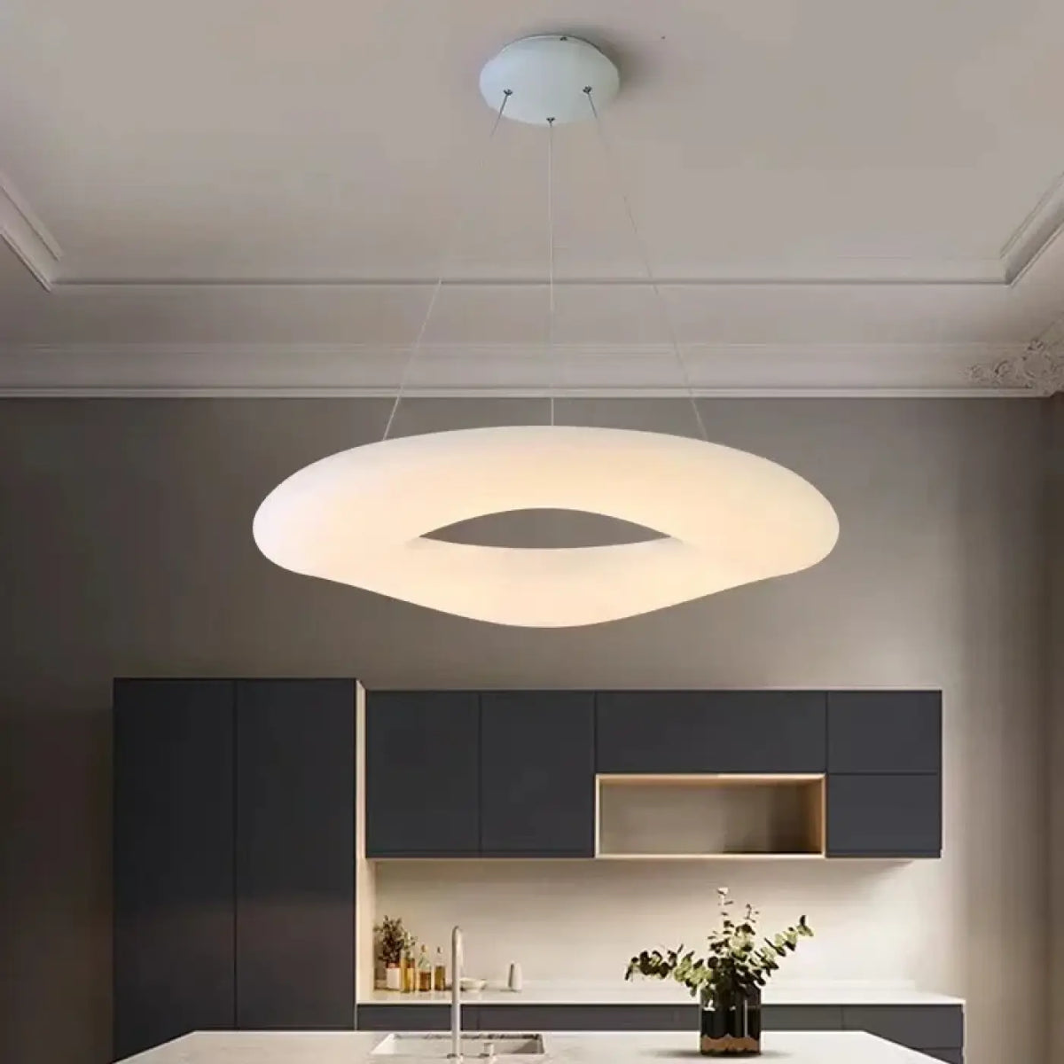 Suspension LED Ovale Ajourée Blanche – Madel