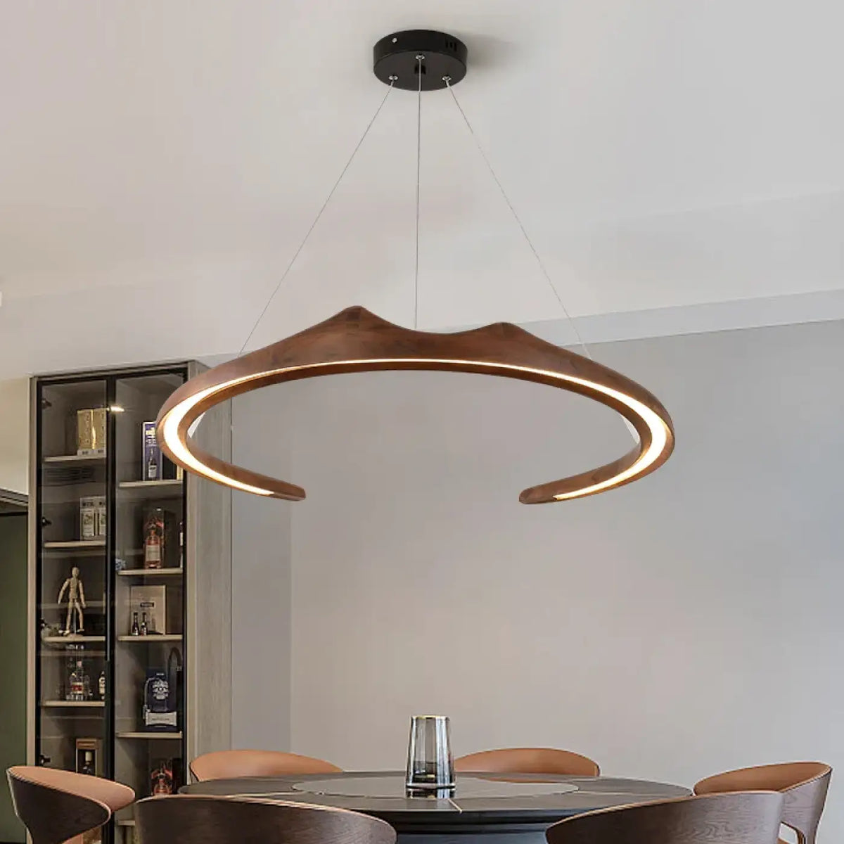 Suspension LED en Bois Sculptural – Trilon