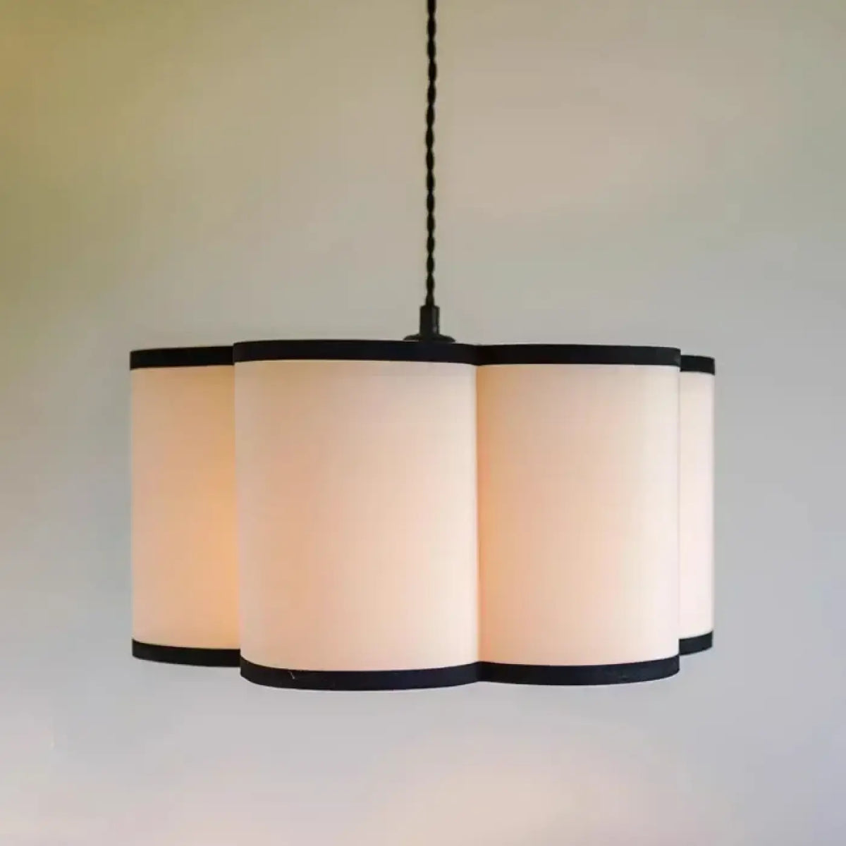 Suspension en Tissu Beige et Noir – Trasane