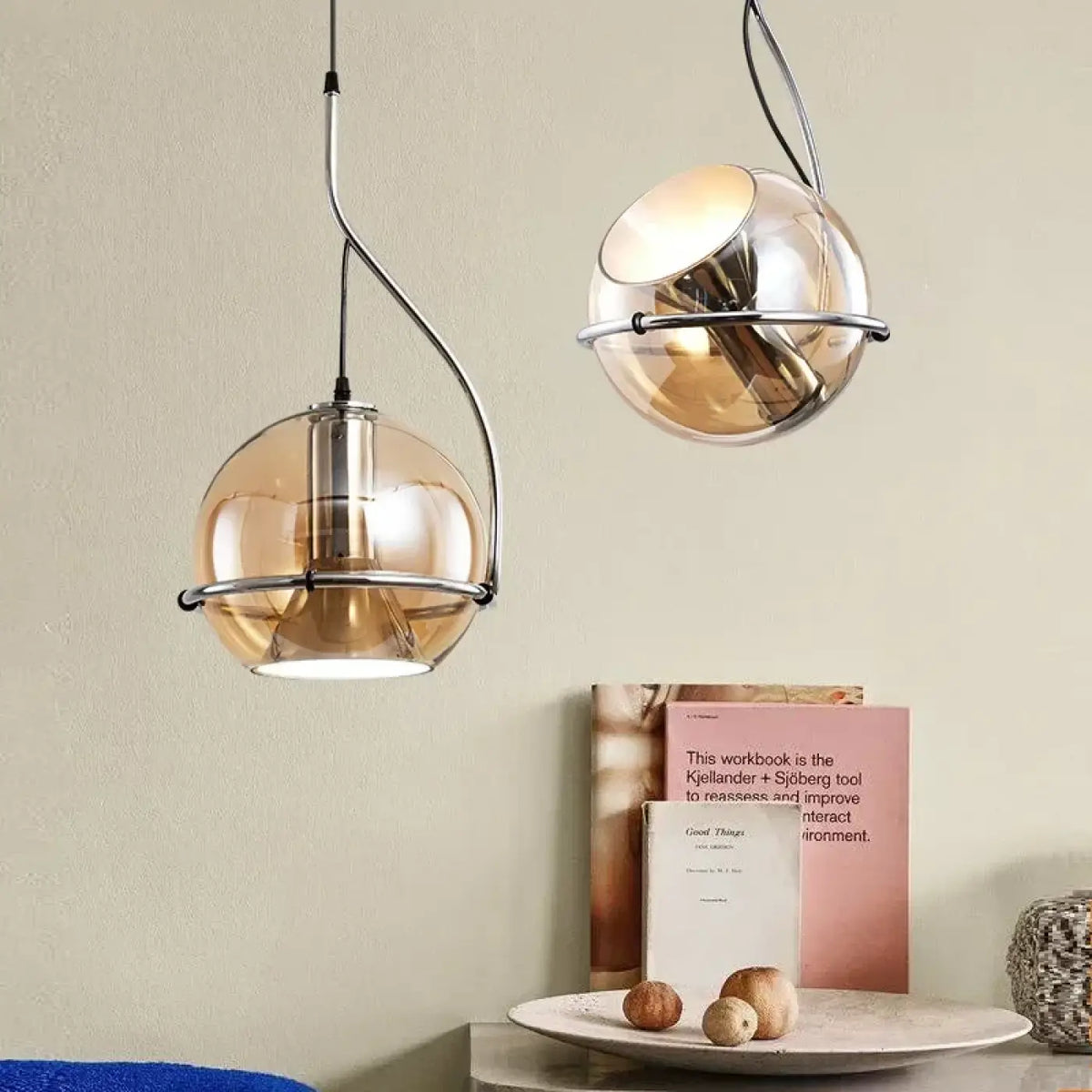 Suspension Boule en Verre Marron – Lémo