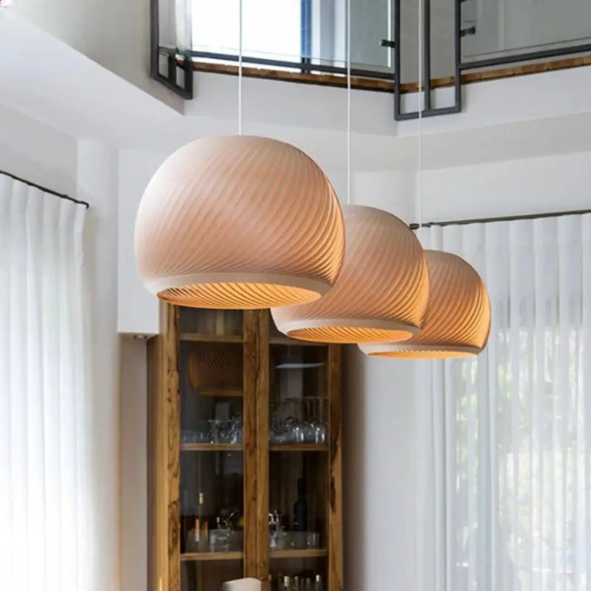Suspension en Bois aux Formes Douces – Varon