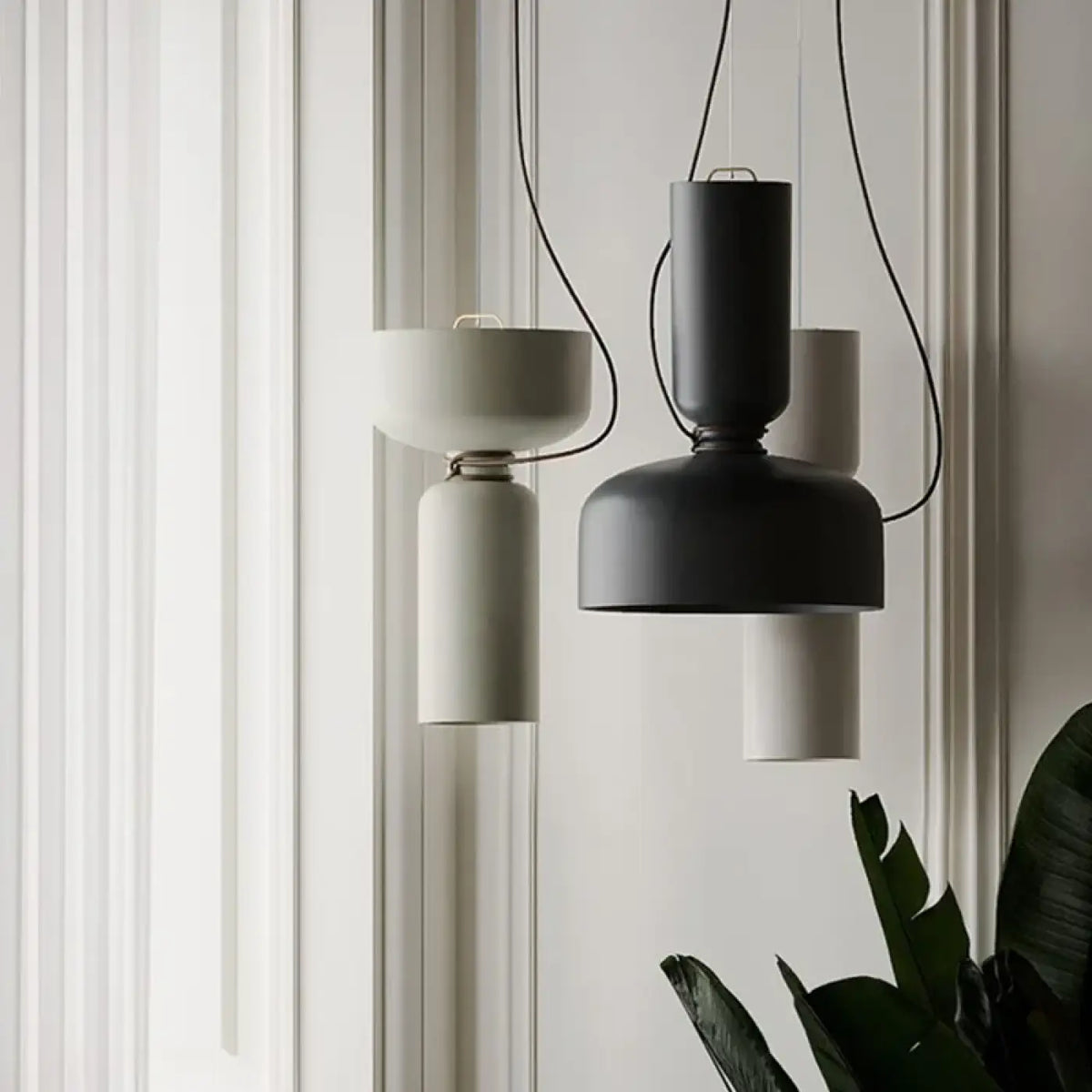 Suspension Minimaliste en Métal Scandinave – Vinine