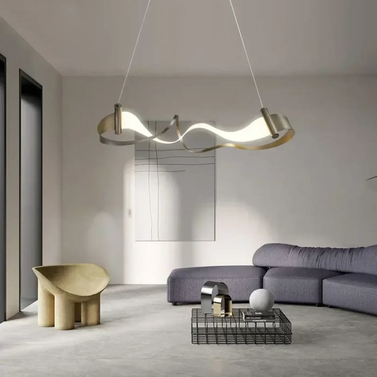 Suspension Ondulée en Métal Doré – Nomio