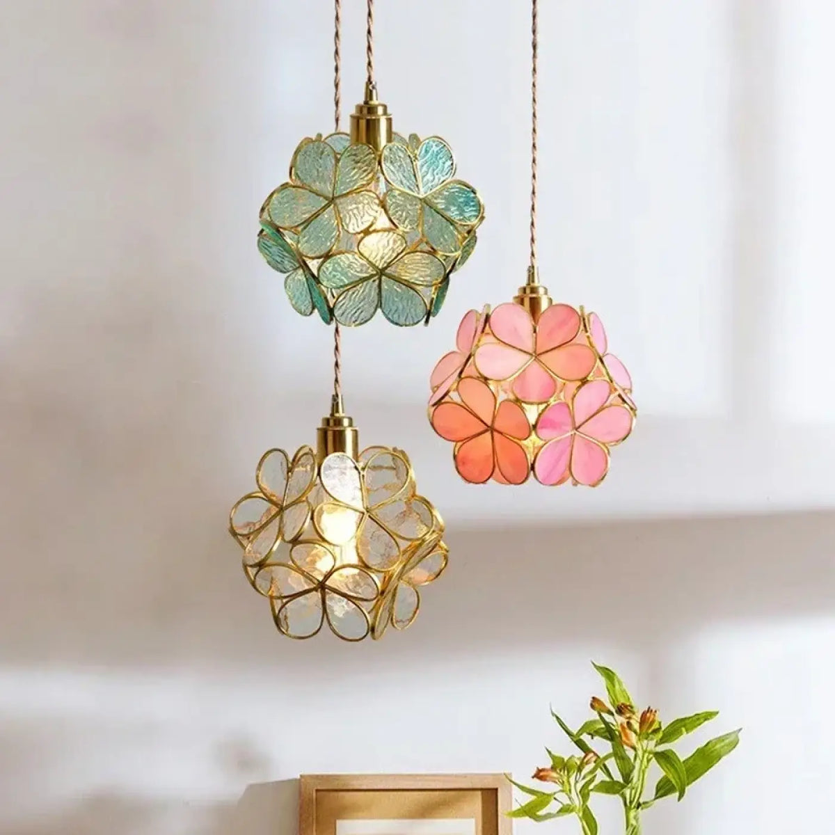 Suspension Fleur en Verre Coloré – Midelle