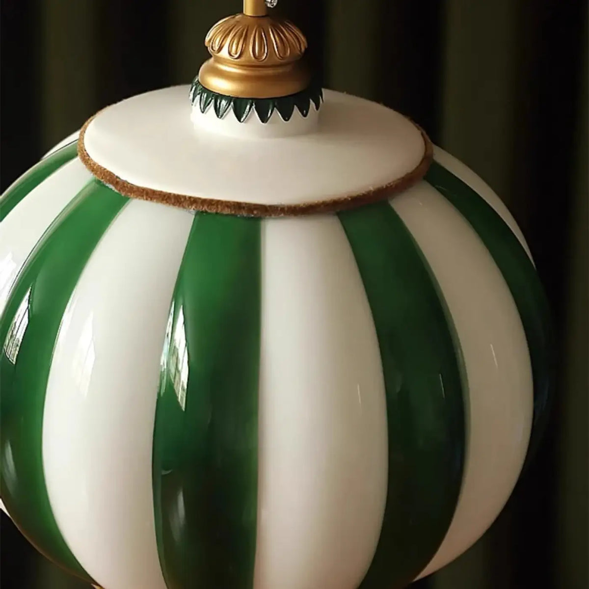 Suspension Sphère en Verre Rayé – Fedelle