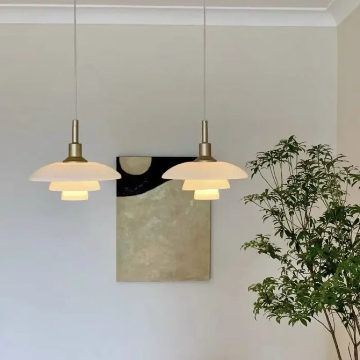 Suspension Danoise en Verre Opalin et Doré – Jadia