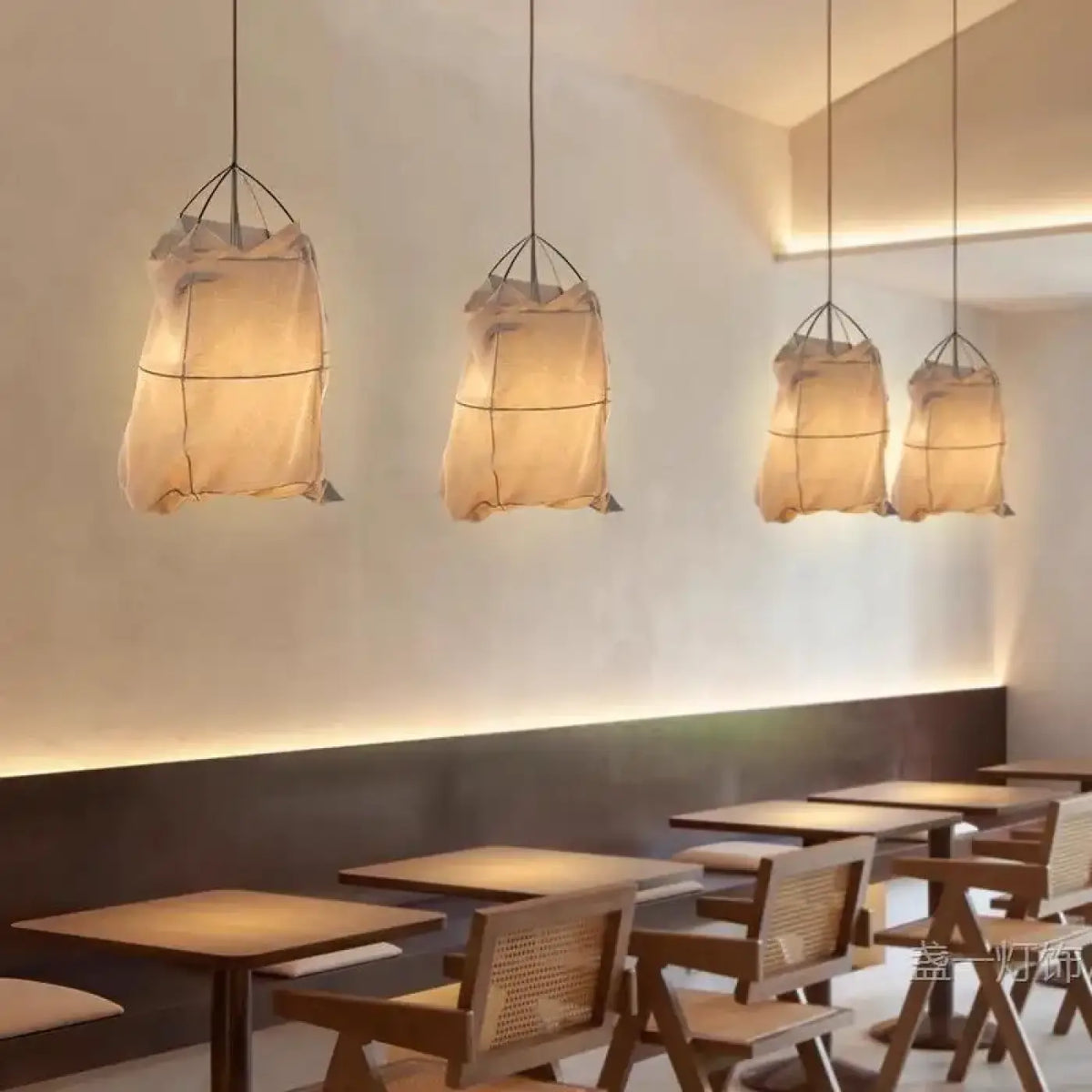 Suspension Scandinave Lignes Harmonieuses – Siman