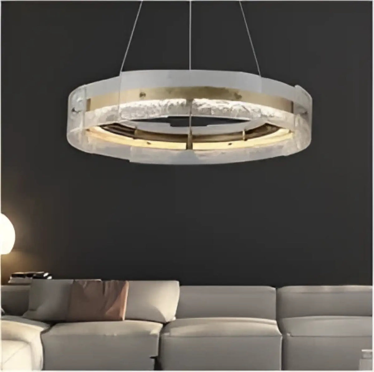 Suspension Ronde en Verre et Métal Doré – Dosia