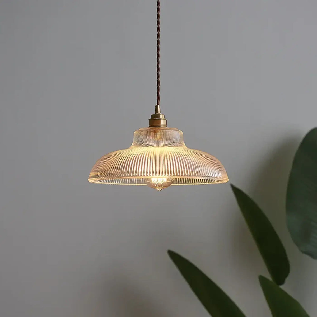 Suspension Vintage en Verre Cannelé – Sovel