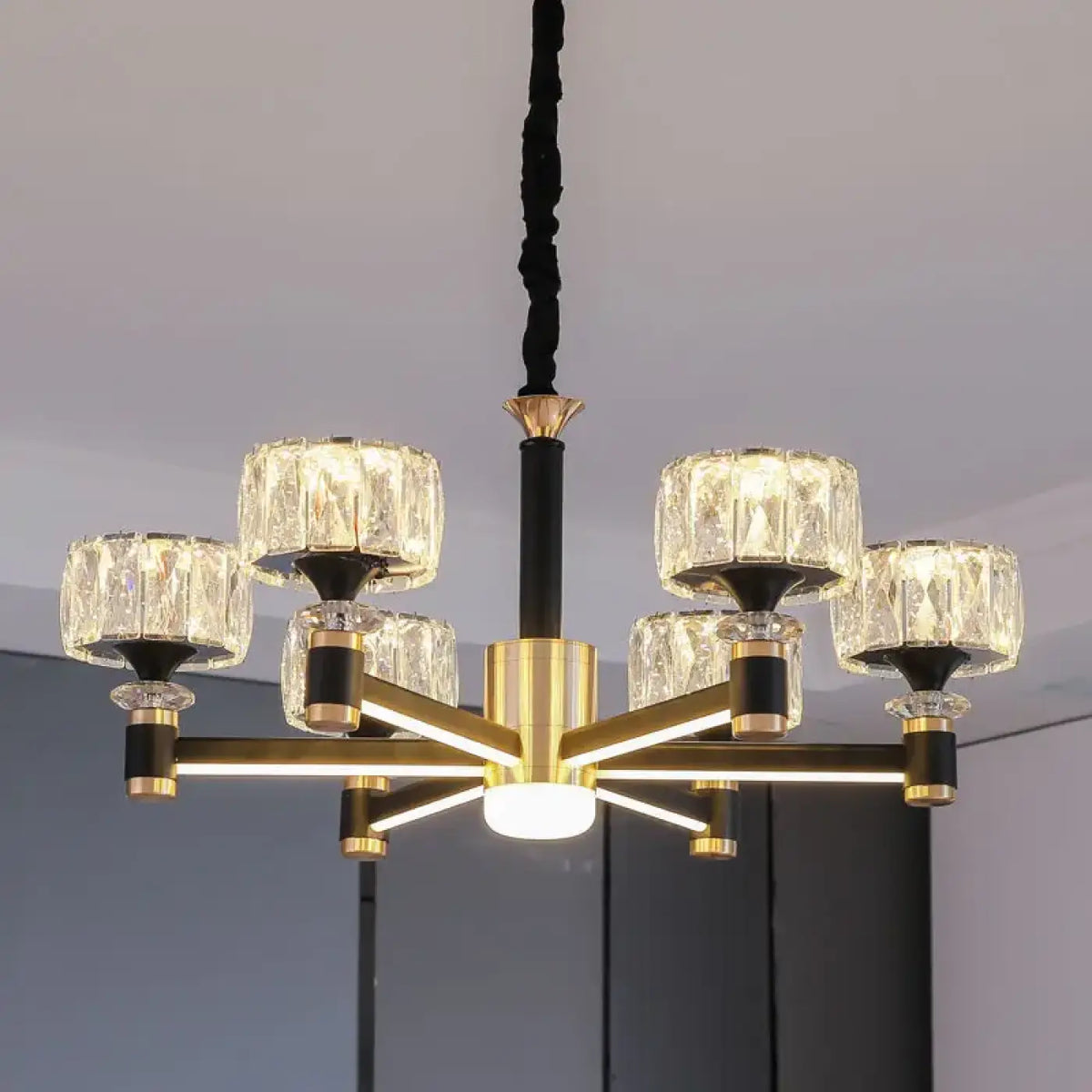 Suspension Verre Taillé Noir et Doré – Bavon