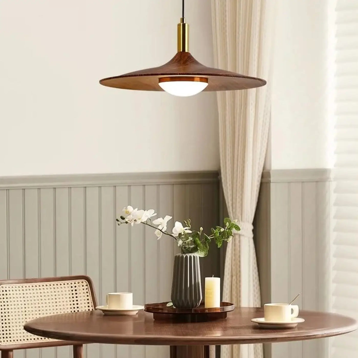 Suspension Scandinave Acrylique et Métal Doré – Lovan