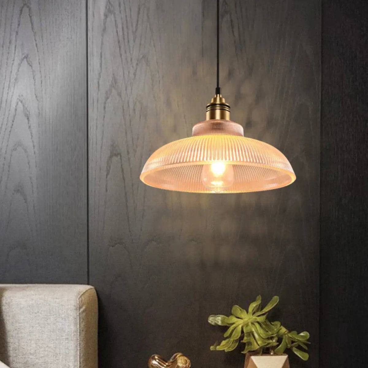 Suspension Vintage en Verre Strié – Grivine