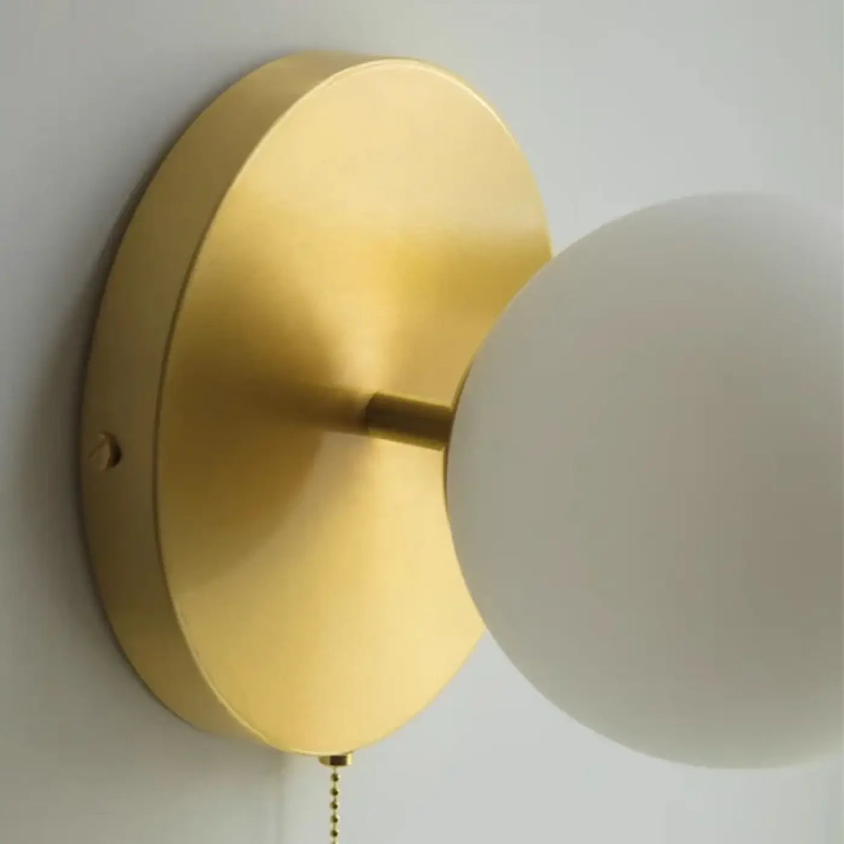 Applique Murale en Bois Globe Blanc – Zavine
