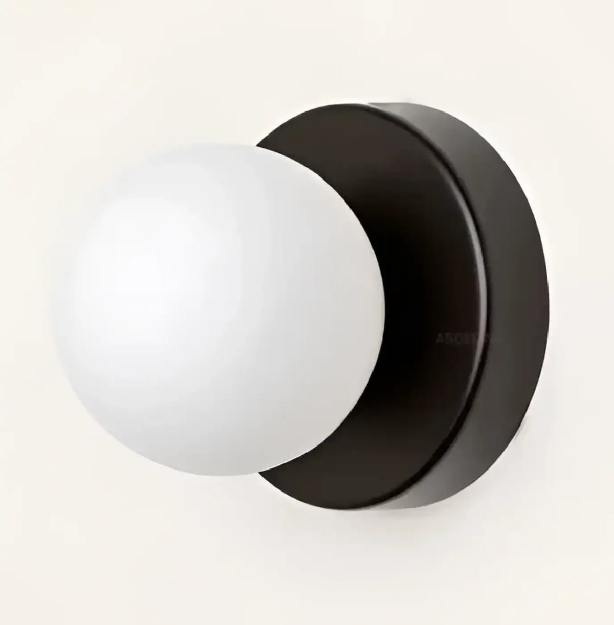 Applique Murale Boule Blanche Support Coloré – Zalis
