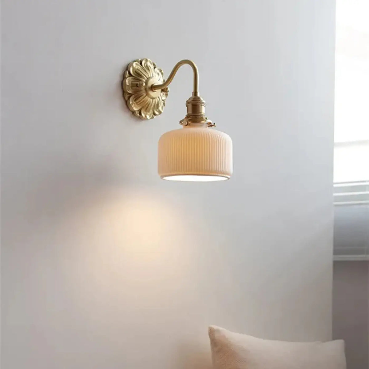 Applique Murale en Céramique Blanche – Losis