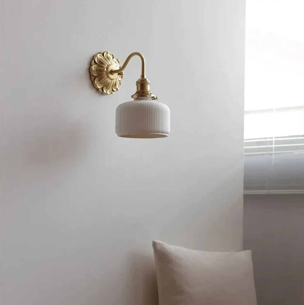 Applique Murale en Céramique Blanche – Losis