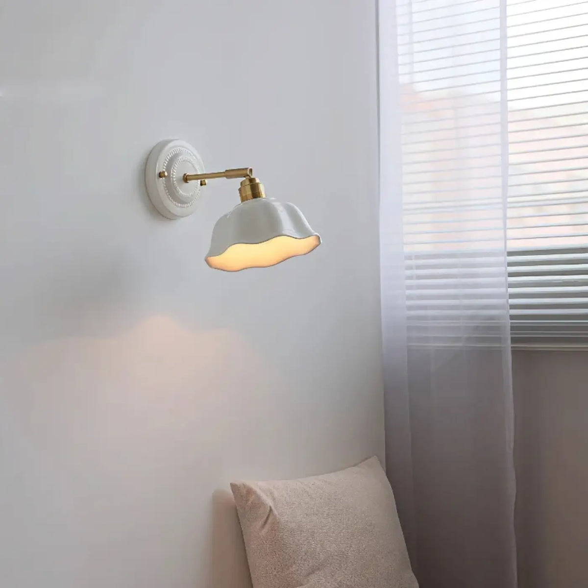 Applique Murale en Céramique Blanche – Rodis