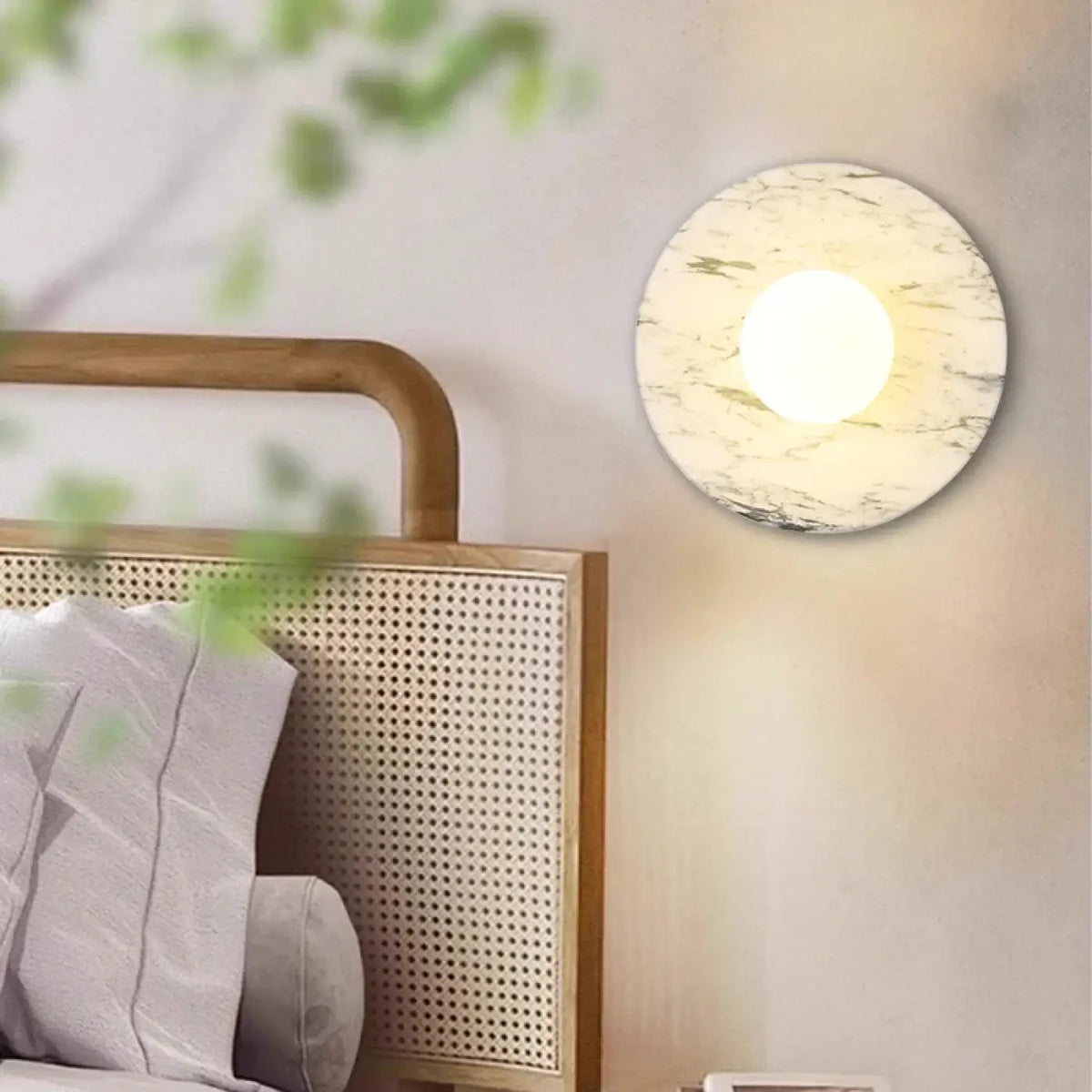 Applique Murale en Marbre et Laiton – Koron