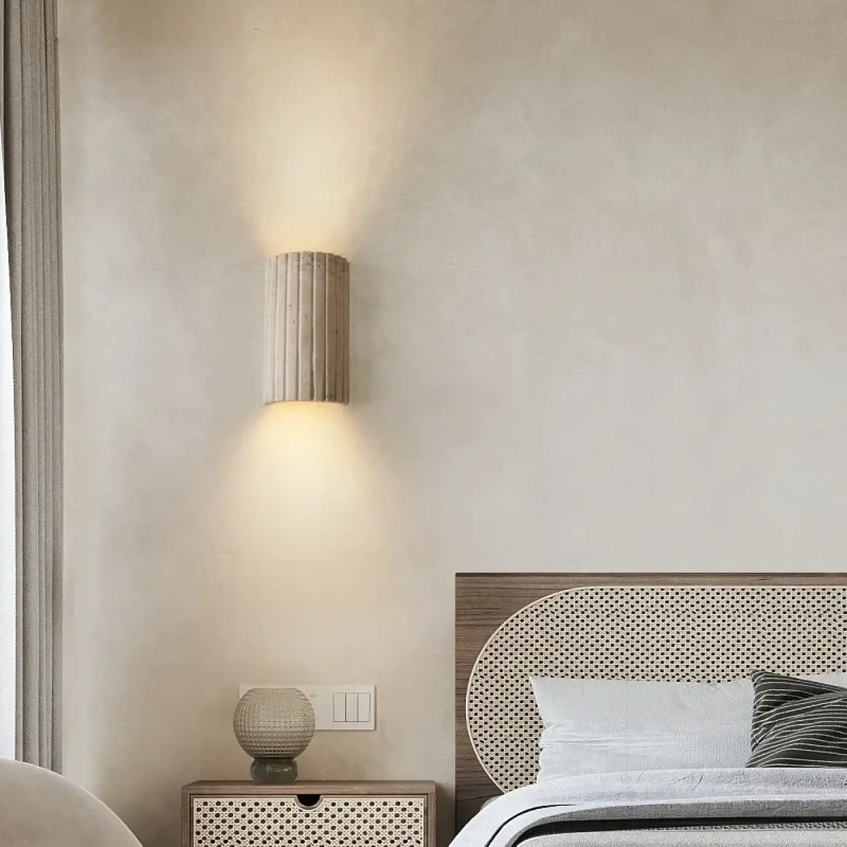 Applique Murale Cylindre en Bois Clair – Senelle