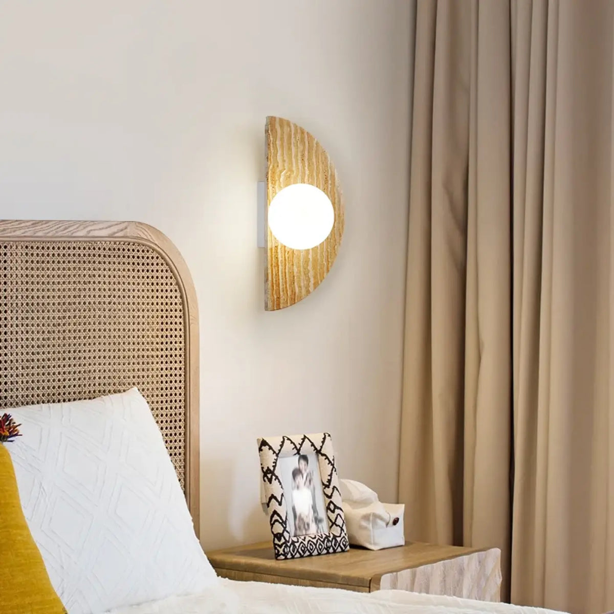 Applique Murale Demi-Cercle Travertin et Verre – Rasio