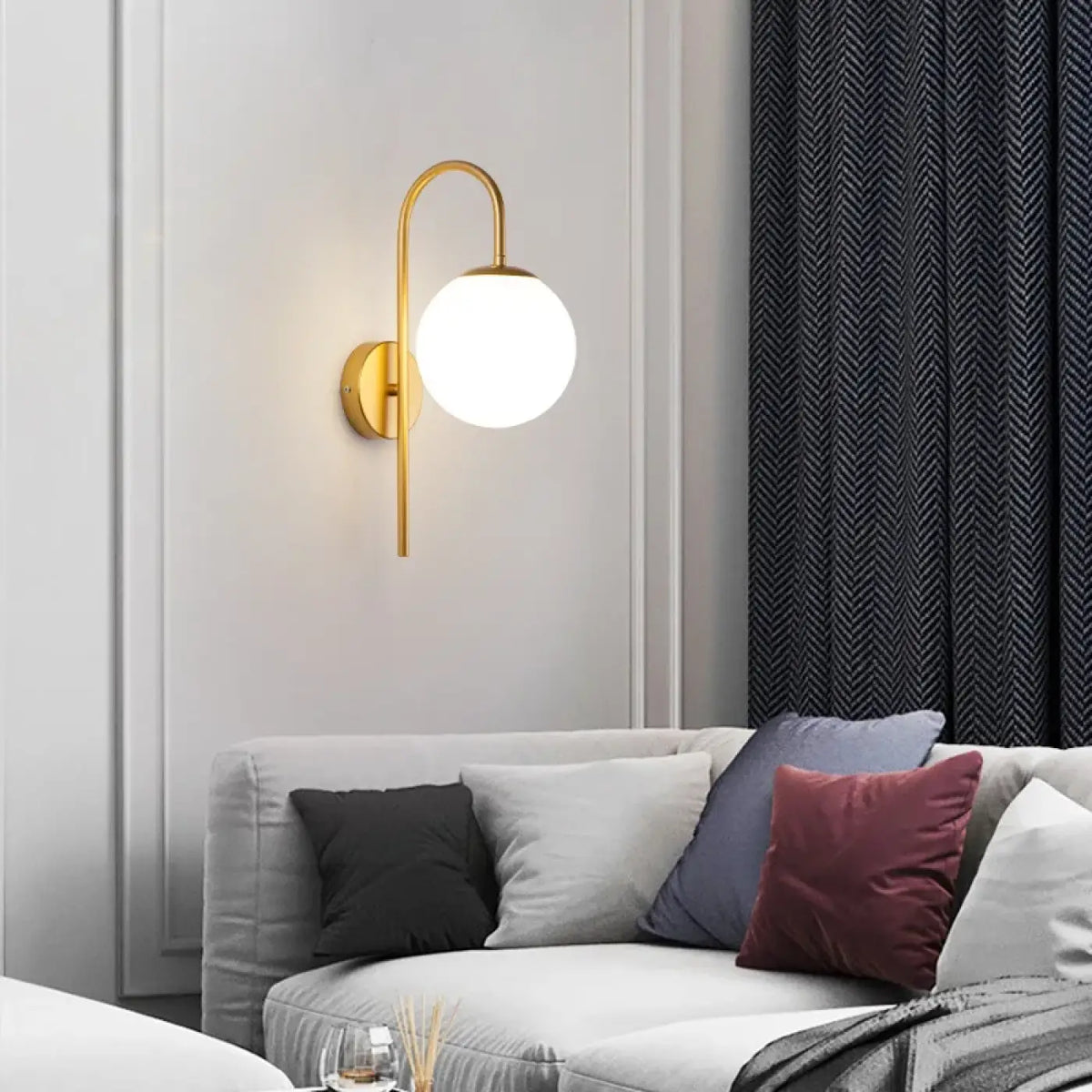 Applique Murale Globe Opalin – Larane