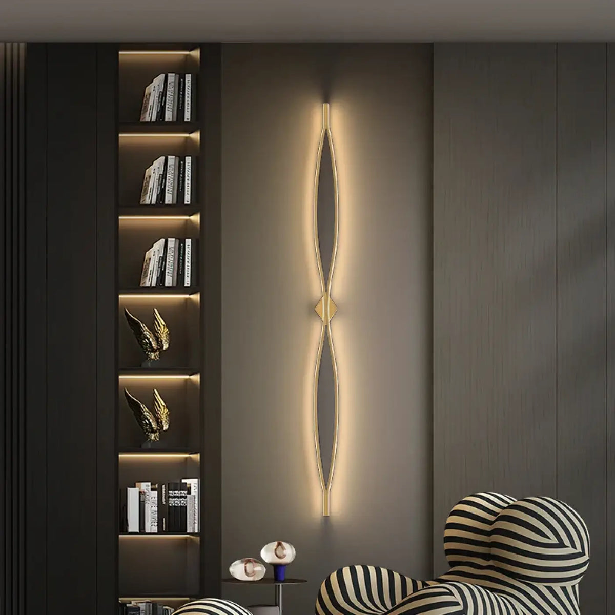 Applique Murale Verticale aux Lignes Fluides – Feso
