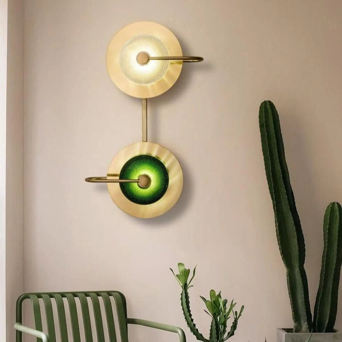 Applique Murale Dorée Épurée pour Chambre – Somine