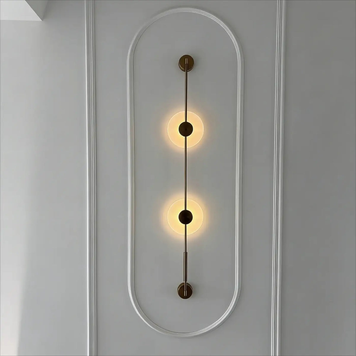 Applique Murale Verticale à Disques Lumineux – Vona